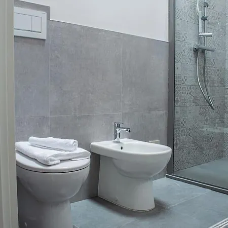 Casa Martinet- Prestogioso 2 2 Bagni Privati Con Terrazza 35m Bra