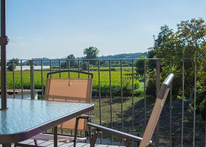 アパート Casa Martinet- Prestogioso 2 2 Bagni Privati Con Terrazza 35m ブラ