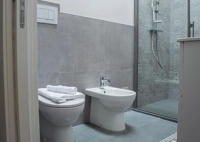 Casa Martinet- Prestogioso 2 2 Bagni Privati Con Terrazza 35m ブラ