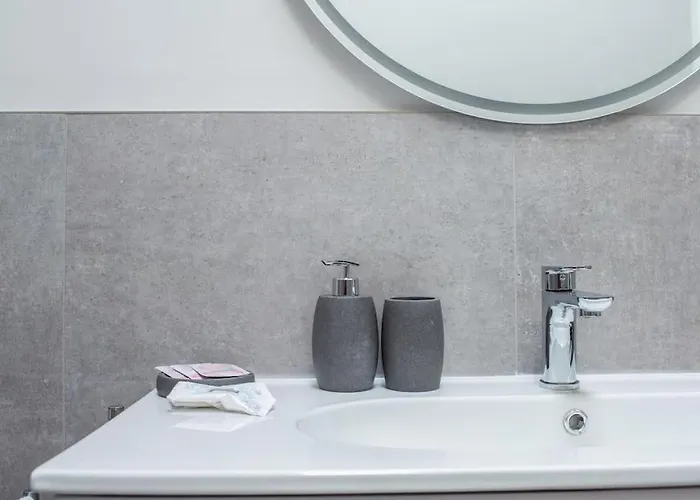 Casa Martinet- Prestogioso 2 2 Bagni Privati Con Terrazza 35m アパート ブラ