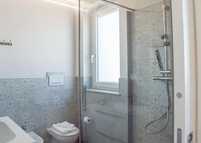 Casa Martinet- Prestogioso 2 2 Bagni Privati Con Terrazza 35m ブラ