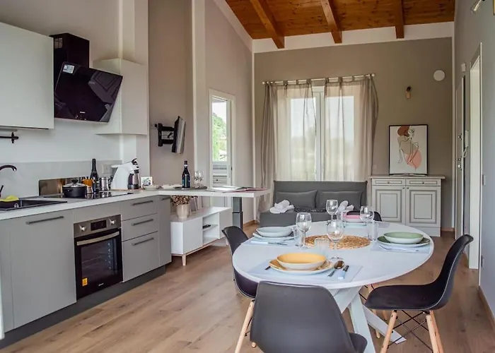 Casa Martinet- Prestogioso 2 2 Bagni Privati Con Terrazza 35m アパート *